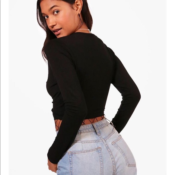 Boohoo Long Sleeve Tie Front Crop Top - Picture 3 of 4